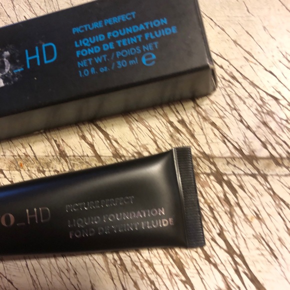 Cargo HD. Liquid foundation - Picture 6 of 8